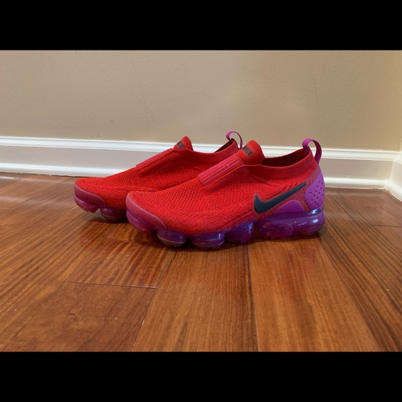 (EUC) Nike Air VaporMax Moc 2 University Red Fuchsia Blast - Women’s - Picture 2 of 7